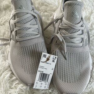 Adidas Swift Run 0.0 Light Gray Sneakers